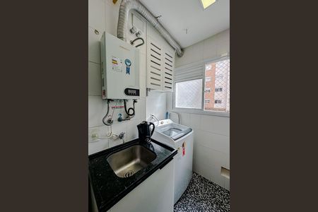Apartamento à venda com 83m², 3 quartos e 1 vagaÁrea de Serviço