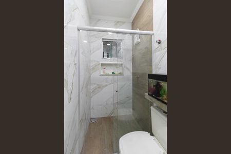 Casa de condomínio à venda com 81m², 3 quartos e 2 vagasBanheiro social