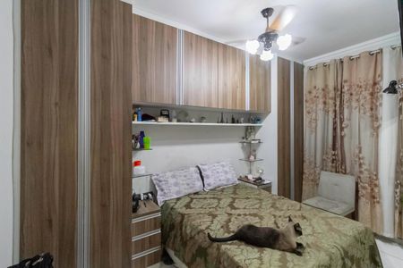 Casa de condomínio à venda com 81m², 3 quartos e 2 vagasQuarto 3