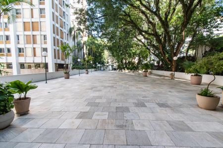 Apartamento à venda com 137m², 3 quartos e 2 vagasÁrea comum - Pátio