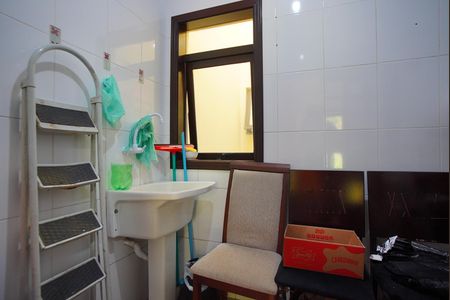 Casa à venda com 330m², 5 quartos e 4 vagasÁrea de Serviço