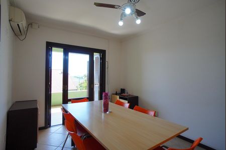 Casa à venda com 330m², 5 quartos e 4 vagasQuarto 4 - Segundo Andar