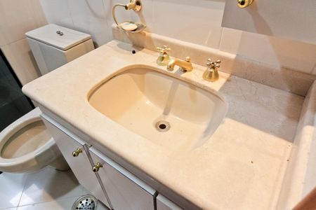 Apartamento à venda com 140m², 3 quartos e 2 vagasBanheiro