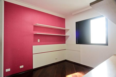 Apartamento à venda com 140m², 3 quartos e 2 vagasQuarto 2
