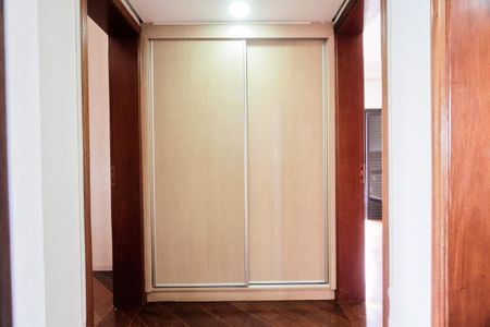 Apartamento à venda com 140m², 3 quartos e 2 vagasCorredor