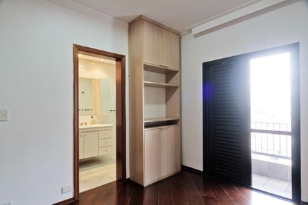 Apartamento à venda com 140m², 3 quartos e 2 vagasSuíte