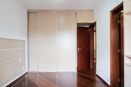 Apartamento à venda com 140m², 3 quartos e 2 vagasSuíte