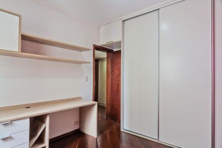 Apartamento à venda com 140m², 3 quartos e 2 vagasQuarto 2