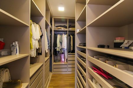 Apartamento à venda com 270m², 3 quartos e 2 vagasSuíte 3