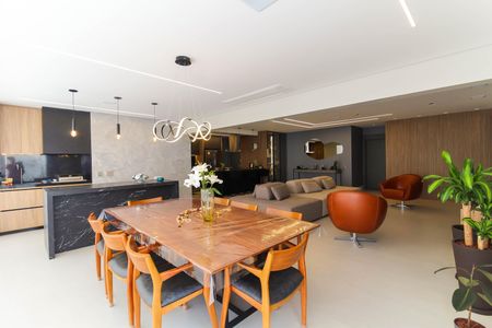 Apartamento à venda com 270m², 3 quartos e 2 vagasSala/Cozinha