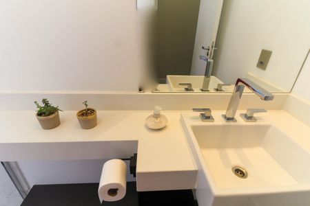 Apartamento à venda com 270m², 3 quartos e 2 vagasBanheiro da Suíte 1