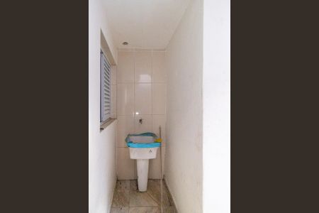 Casa à venda com 250m², 4 quartos e 2 vagas Casa à venda com 250m², 4 quartos e 2 vagasÁrea de serviço