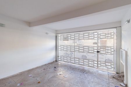 Casa à venda com 250m², 4 quartos e 2 vagas Casa à venda com 250m², 4 quartos e 2 vagasGaragem