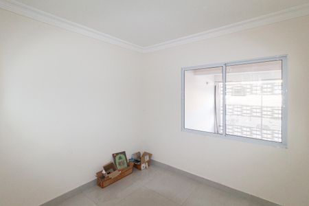 Casa à venda com 250m², 4 quartos e 2 vagas Casa à venda com 250m², 4 quartos e 2 vagasSala