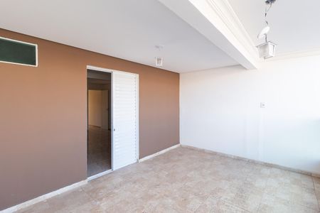 Casa à venda com 250m², 4 quartos e 2 vagas Casa à venda com 250m², 4 quartos e 2 vagasSacada da suíte 1