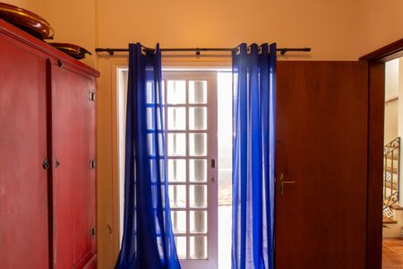 Casa de condomínio para alugar com 272m², 6 quartos e 2 vagas Casa de condomínio para alugar com 272m², 6 quartos e 2 vagasQuarto 2