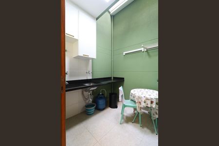 Casa de condomínio à venda com 60m², 2 quartos e 2 vagasÁrea de serviço