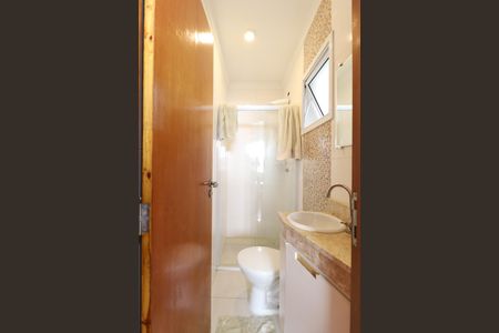 Casa de condomínio à venda com 60m², 2 quartos e 2 vagasBanheiro da Suíte 2