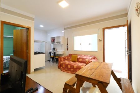 Casa de condomínio à venda com 60m², 2 quartos e 2 vagasSala