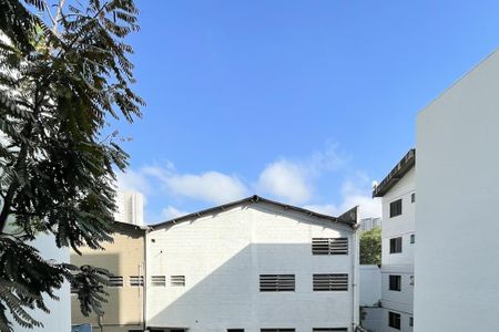 Apartamento para alugar com 62m², 2 quartos e 1 vagaVista - Sacada 