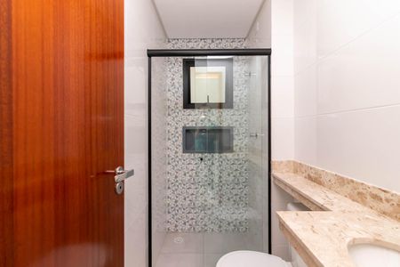 Apartamento à venda com 47m², 2 quartos e 1 vaga Apartamento à venda com 47m², 2 quartos e 1 vagaBanheiro