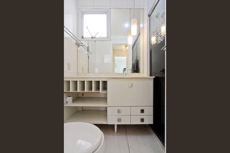 Apartamento à venda com 98m², 3 quartos e 2 vagas Apartamento à venda com 98m², 3 quartos e 2 vagasBanheiro