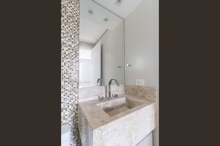 Apartamento para alugar com 75m², 2 quartos e 2 vagasBanheiro da Suíte