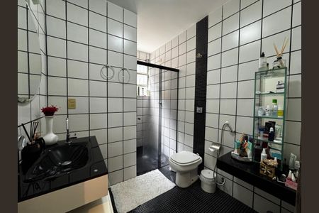 Apartamento à venda com 100m², 2 quartos e 1 vagaBanheiro 1