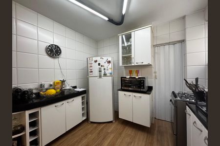 Apartamento à venda com 100m², 2 quartos e 1 vagaCozinha