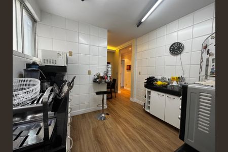 Apartamento à venda com 100m², 2 quartos e 1 vagaCozinha