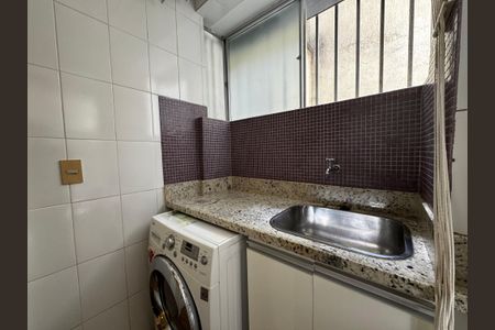 Apartamento à venda com 100m², 2 quartos e 1 vagaÁrea de serviço