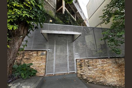 Apartamento à venda com 100m², 2 quartos e 1 vagaFachada