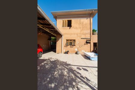 Casa à venda com 300m², 6 quartos e 3 vagas Casa à venda com 300m², 6 quartos e 3 vagasÁrea comum