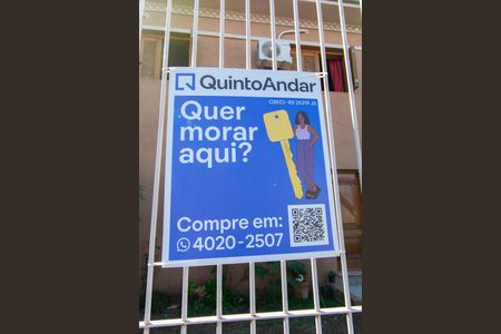 Casa à venda com 300m², 6 quartos e 3 vagas Casa à venda com 300m², 6 quartos e 3 vagasplaca