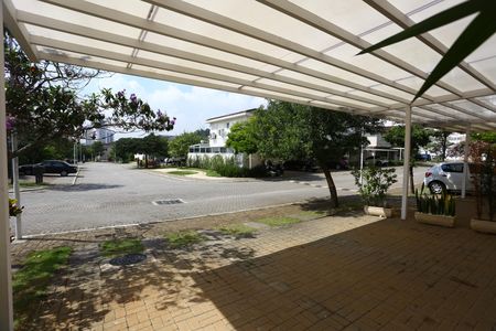 Casa de condomínio para alugar com 126m², 4 quartos e 3 vagas Casa de condomínio para alugar com 126m², 4 quartos e 3 vagasGaragem