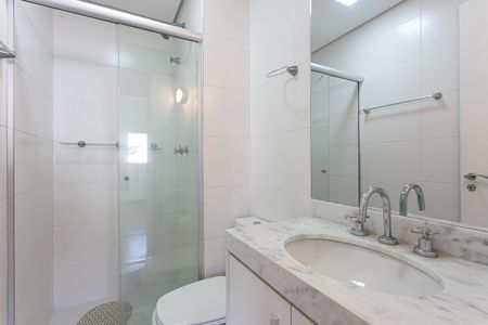 Apartamento à venda com 72m², 2 quartos e 2 vagasBanheiro Social