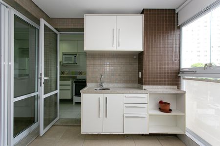 Apartamento à venda com 72m², 2 quartos e 2 vagasVaranda