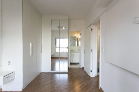 Apartamento à venda com 72m², 2 quartos e 2 vagasSuíte