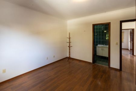 Casa para alugar com 260m², 4 quartos e 4 vagas Casa para alugar com 260m², 4 quartos e 4 vagasQuarto 1