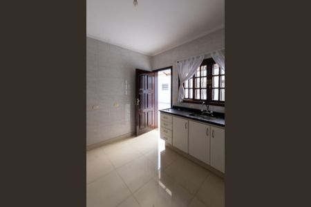 Casa para alugar com 260m², 4 quartos e 4 vagas Casa para alugar com 260m², 4 quartos e 4 vagasCozinha