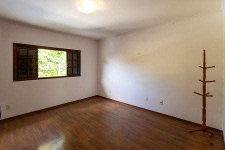 Casa para alugar com 260m², 4 quartos e 4 vagas Casa para alugar com 260m², 4 quartos e 4 vagasQuarto 1
