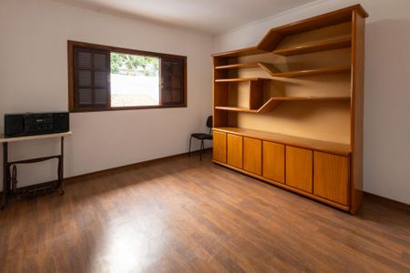 Casa para alugar com 260m², 4 quartos e 4 vagas Casa para alugar com 260m², 4 quartos e 4 vagasQuarto 3