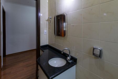 Casa para alugar com 260m², 4 quartos e 4 vagas Casa para alugar com 260m², 4 quartos e 4 vagasBanheiro Social
