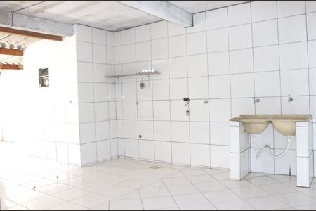 Casa para alugar com 50m², 2 quartos e 1 vagaÁrea de serviço