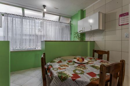Apartamento à venda com 70m², 2 quartos e sem vagaCozinha e Área de Serviço