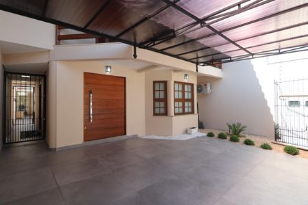 Casa à venda com 246m², 3 quartos e 2 vagasÁrea externa