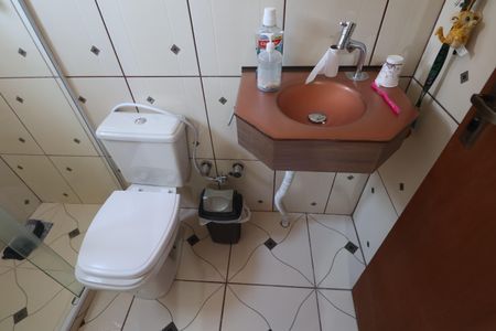 Casa à venda com 246m², 3 quartos e 2 vagasBanheiro da Suíte 3