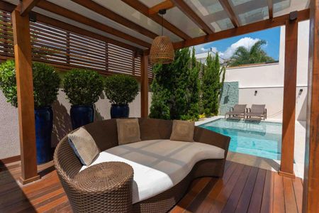 Casa de condomínio à venda com 307m², 3 quartos e 4 vagasFoto 01