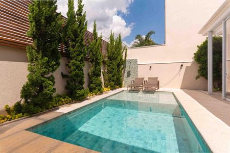 Casa de condomínio à venda com 307m², 3 quartos e 4 vagasFoto 01