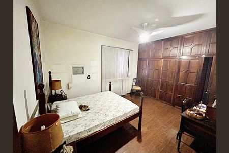 Casa à venda com 450m², 6 quartos e 4 vagas